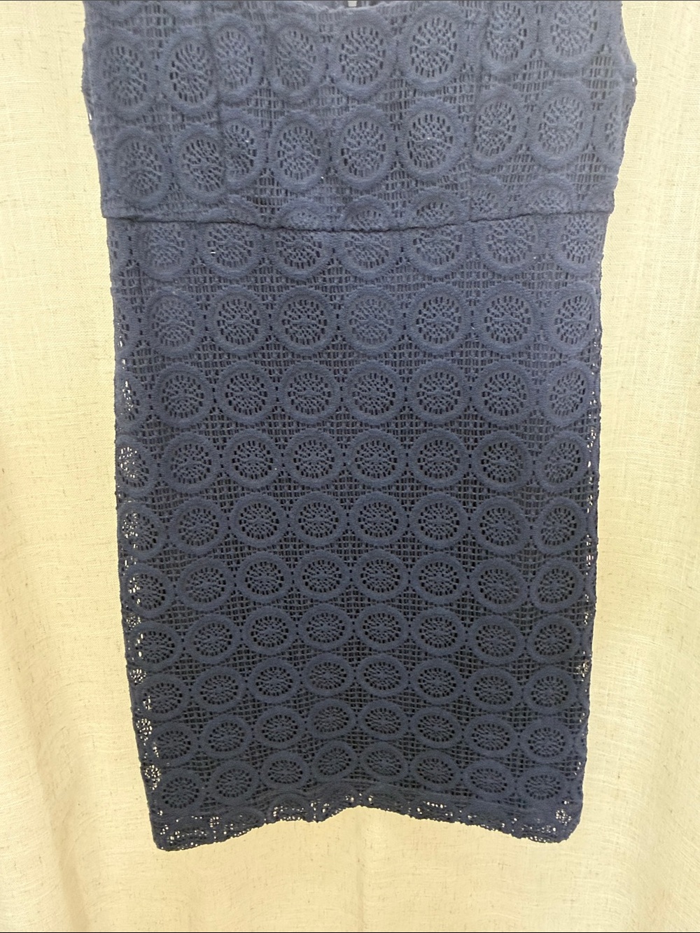 Lilly Pulitzer Navy Crochet Cap-Sleeve Sheath Dress Size 8 Excellent Condition - Picture 6 of 12